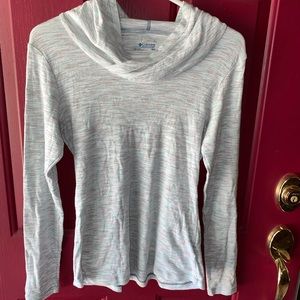 Columbia hooded shirt